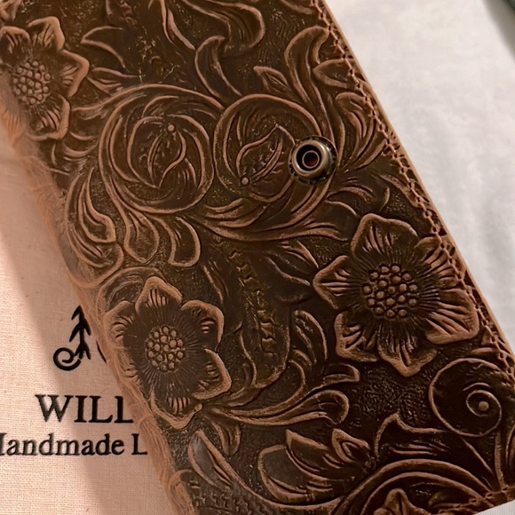 New Leather IPhone 11 wallet case, phone case. - Picture 5 of 10